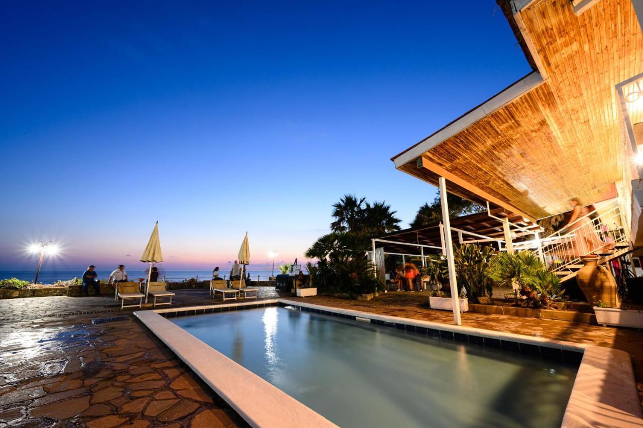 פישוטה Villaggio Stella Del Sud & Resort מראה חיצוני תמונה